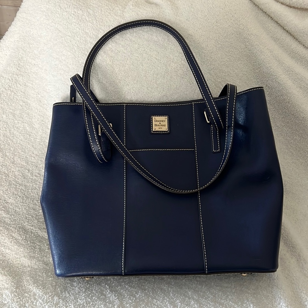Dooney and Bourke shoulder bag